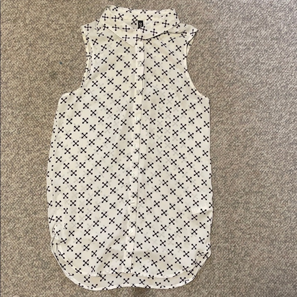 H&M button down shirt